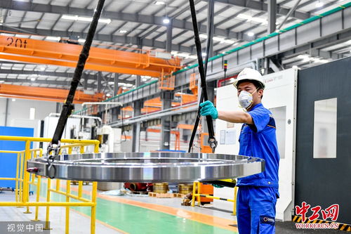 浙江湖州 技術人員趕制訂單產(chǎn)品，積極融入長三角科創(chuàng)走廊建設